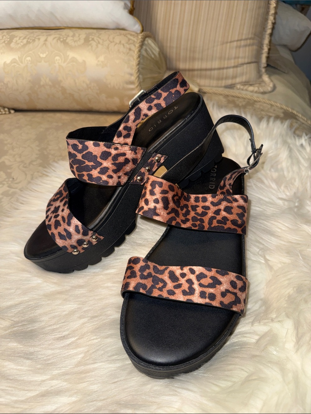 Torrid BNWT Leopard Print Platform Sandals Size 10WW